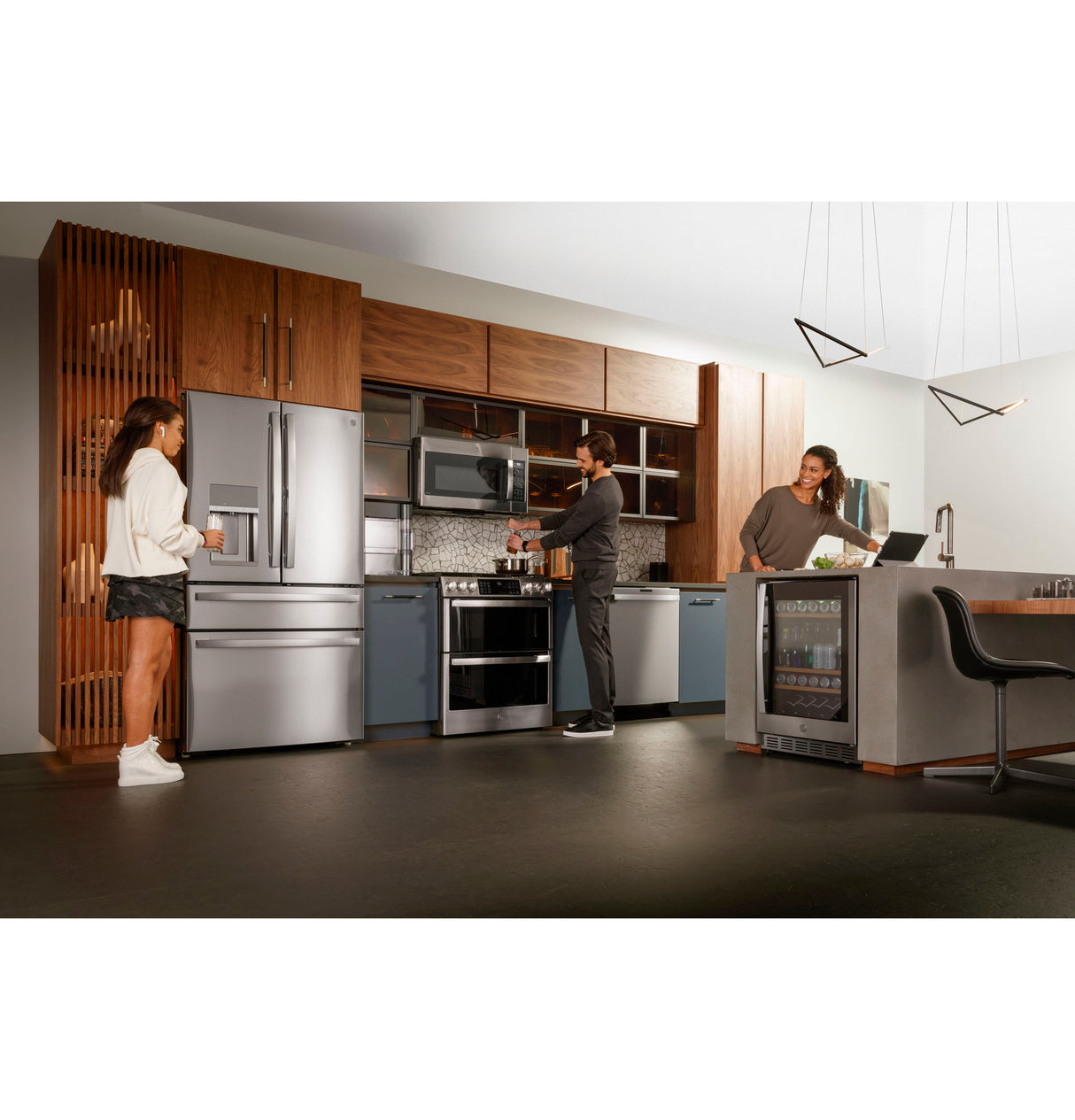 GE Profile(TM) ENERGY STAR(R) Fingerprint Resistant Top Control with Stainless Steel Interior Dishwasher with Sanitize Cycle & Twin Turbo Dry Boost - (PDT785SYNFS)