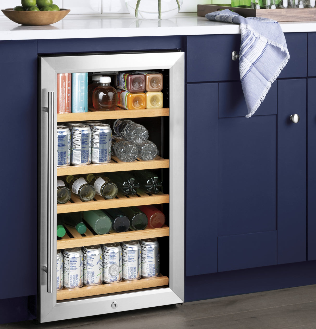 GE GVS04BQNSS - 19 in. 4.1 cu. ft. Freestanding Beverage Center with Adjustable Shelves & Digital Control - Stainless Steel