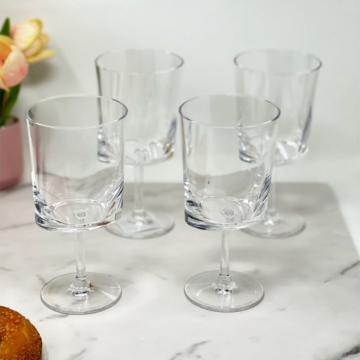 Leadingware Oval Halo Plastic Wine Glasses (Set of 4)