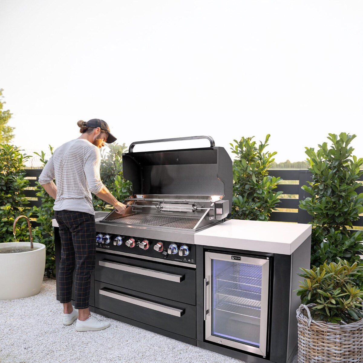 Mont Alpi Black Series 8 Ft Natural Gas Outdoor Kitchen Island w/ Side Burner & Fridge - MAi805-BSSFC