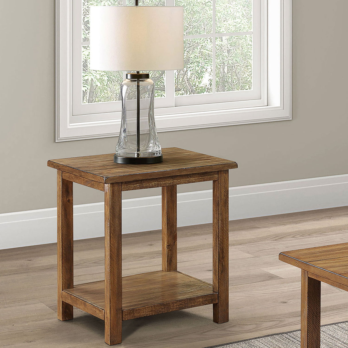 Castleton - Table