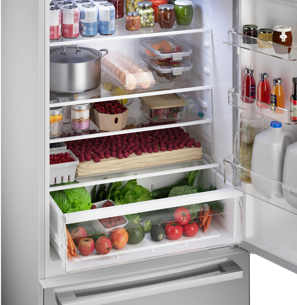 Bosch B33CM10SNS Bottom-Freezer Refrigerator in Fingerprint-Resistant Stainless Steel - image 8
