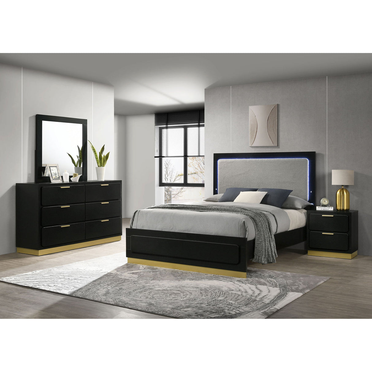 Sophia - 4 Piece Bedroom Set