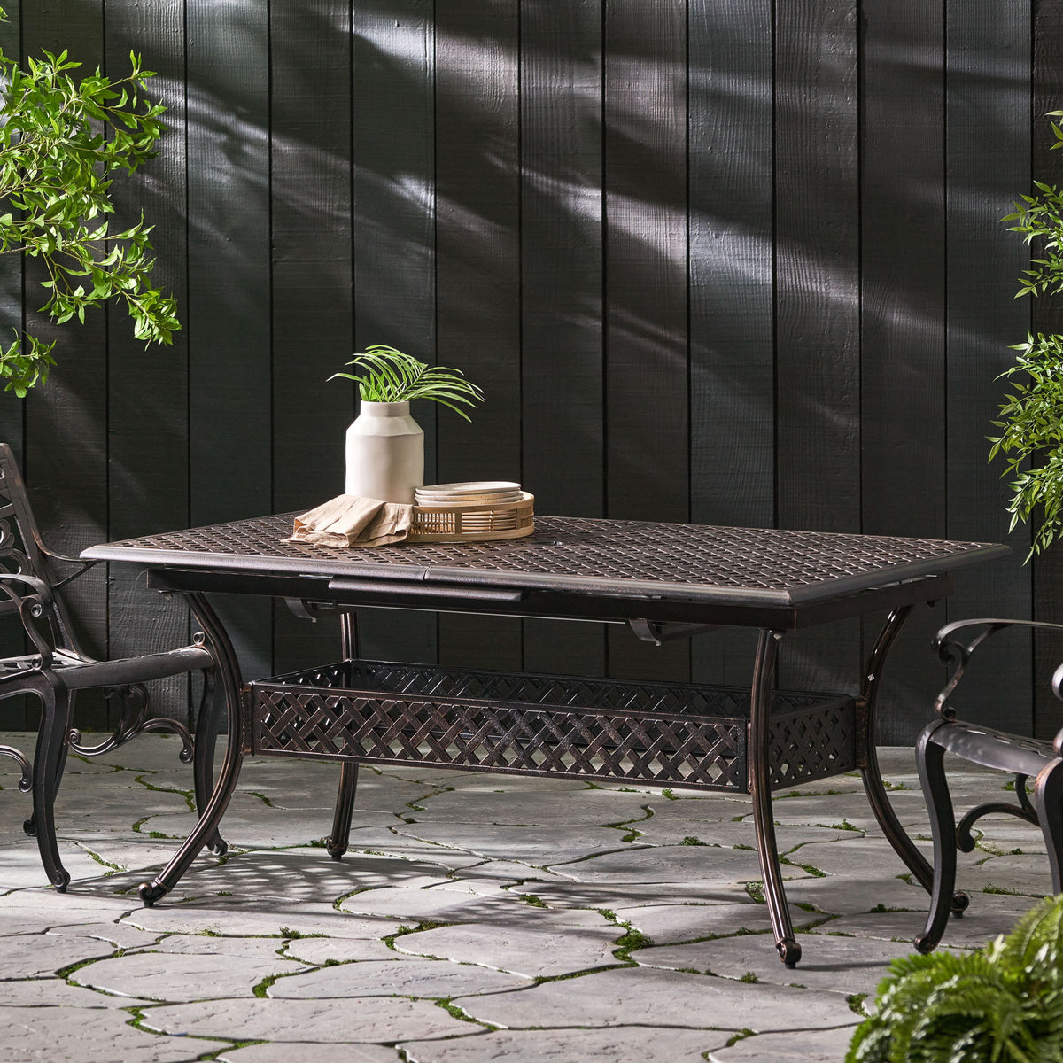 Outdoor Expandable Dining Table With Umbrella Holder, Lattice Pattern And Curved Legs - Black