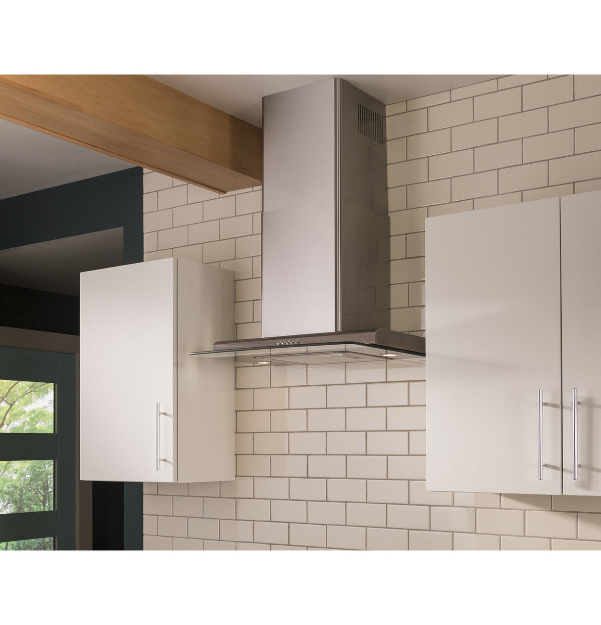 GE UVW7241SNSS chimney range hood angled view