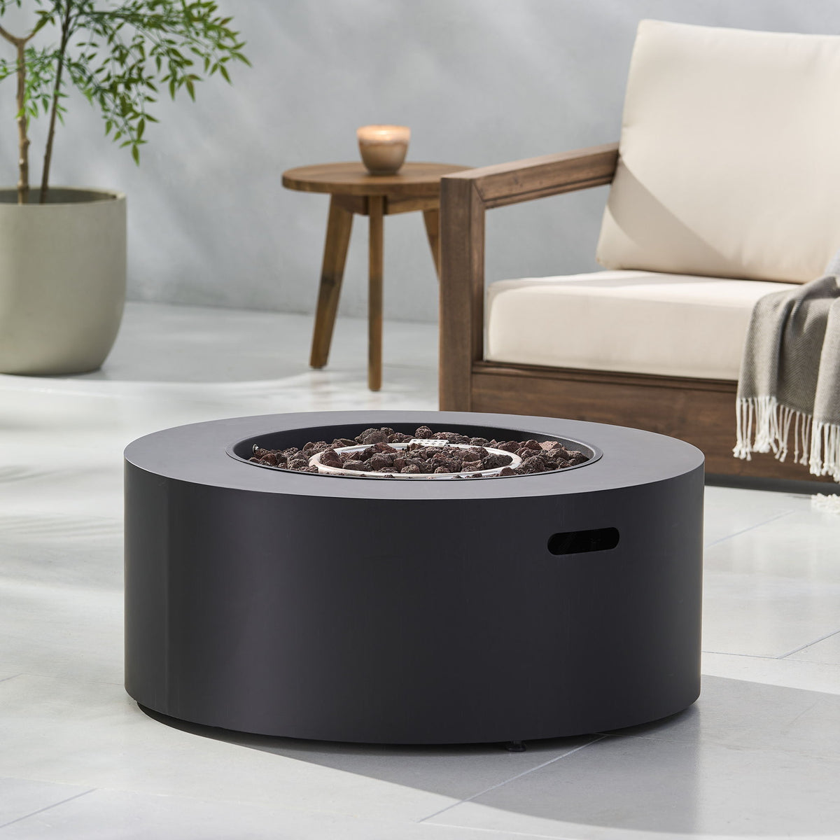 Round Iron Fire Pit With 40, 000 Btu