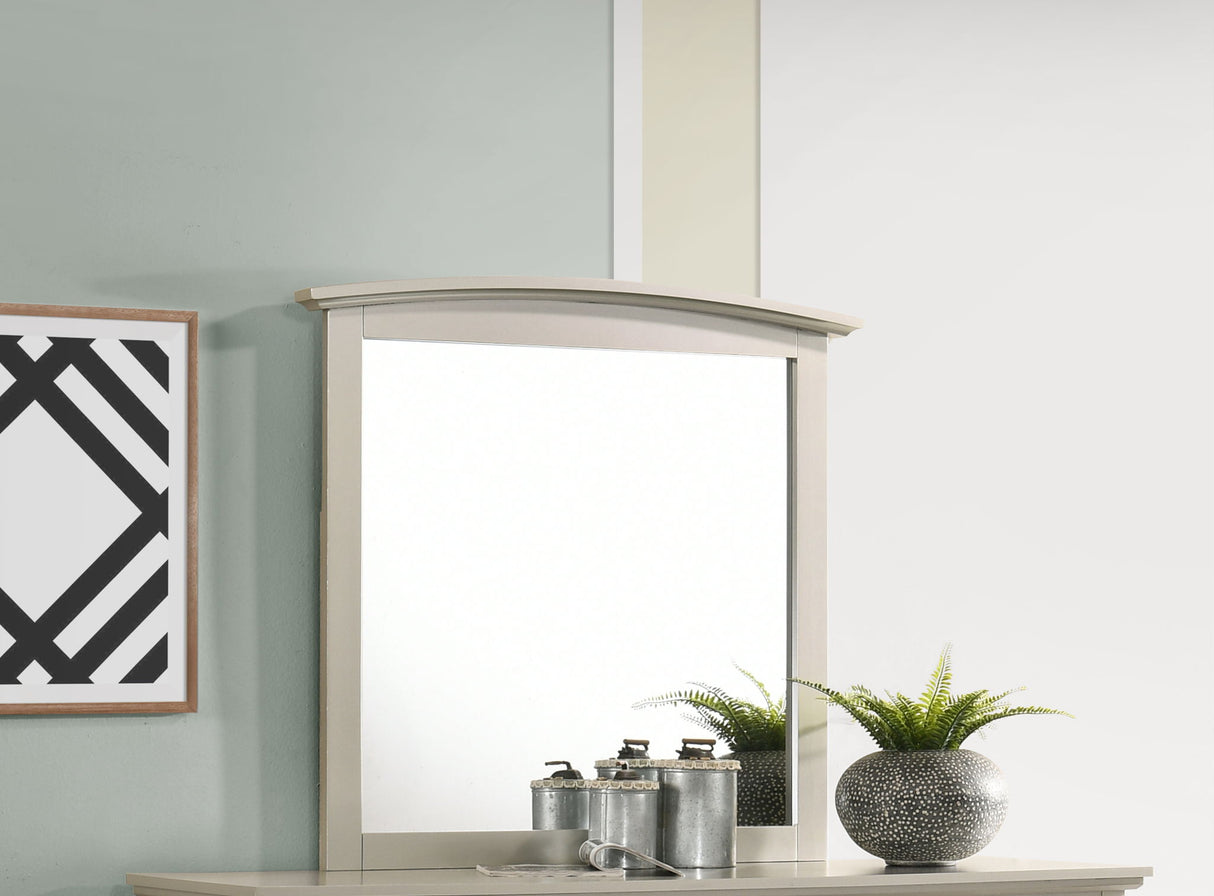 Modern Farmhouse Design Elegant Wall Mirror