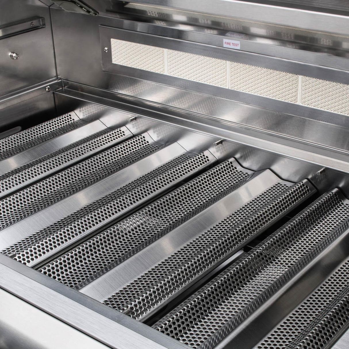 Blaze LTE 32-Inch 4-Burner Built-In Natural Gas Grill w/ Rear Infrared Burner & Grill Lights - BLZ-4LTE2-NG