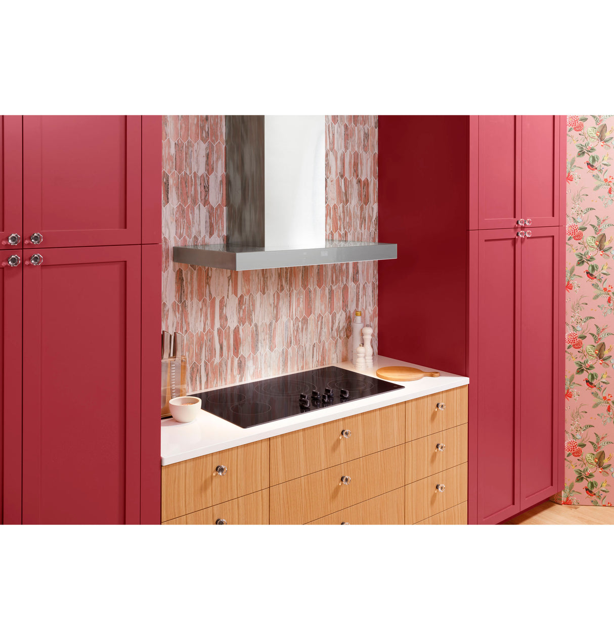 GE JEP5036DTBB - 36" Built-In Knob Control Electric Cooktop - Black