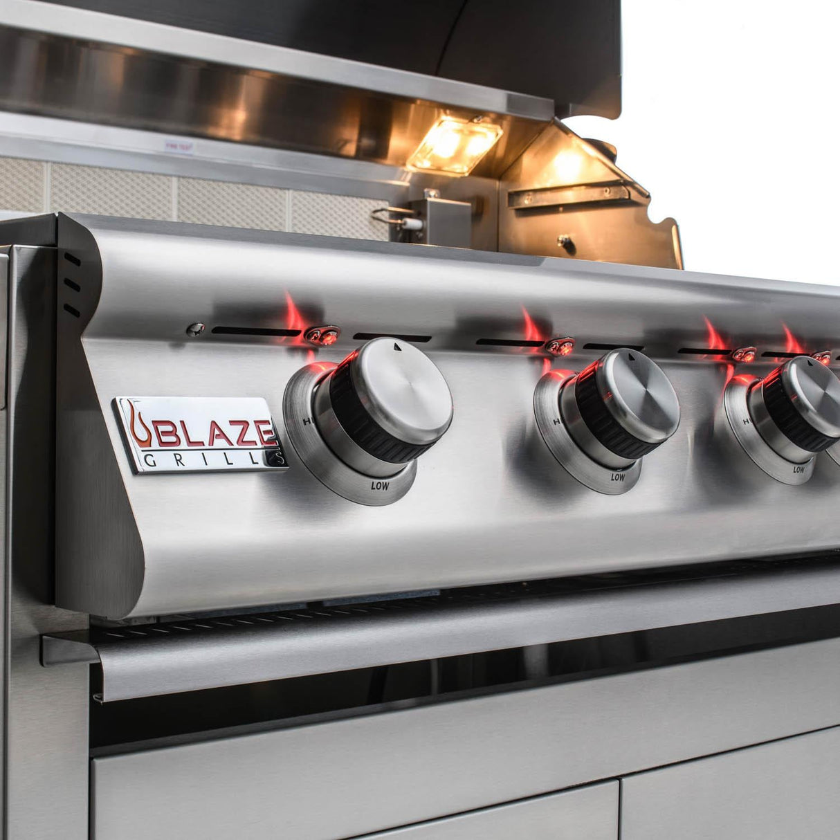 Blaze LTE 32-Inch 4-Burner Built-In Natural Gas Grill w/ Rear Infrared Burner & Grill Lights - BLZ-4LTE2-NG
