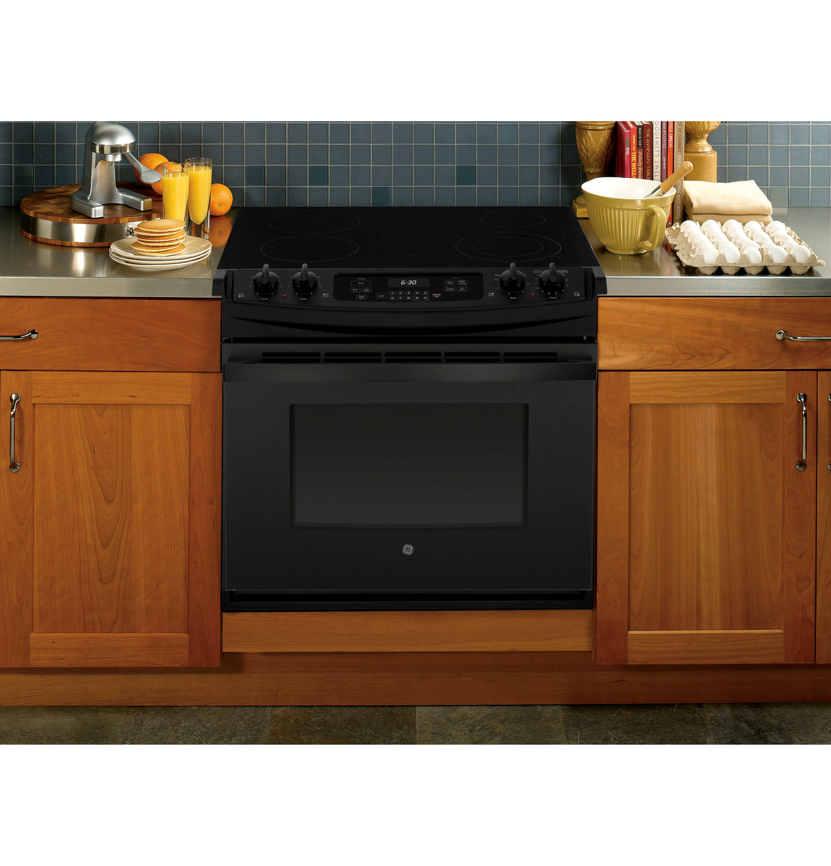 GE JD630DTBB 30" Drop-In Electric Range - Black