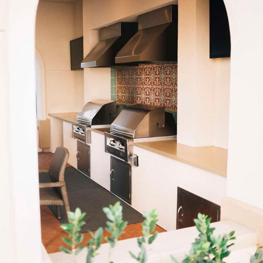 Summerset Builder 30-Inch 2-Burner Built-In Natural Gas Grill - SBG30-NG