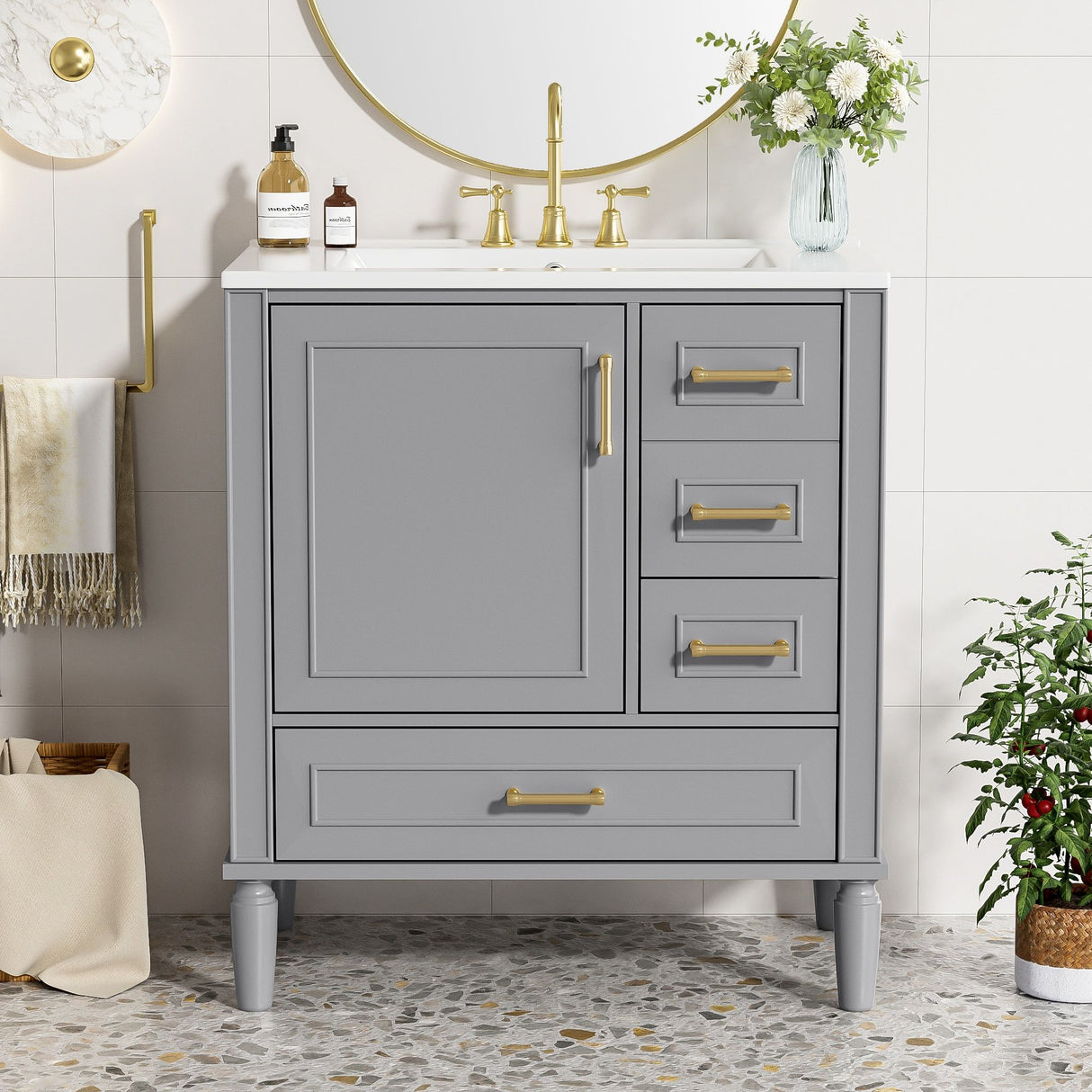 Traditional Bathroom Vanity Set With Soft Close Doors