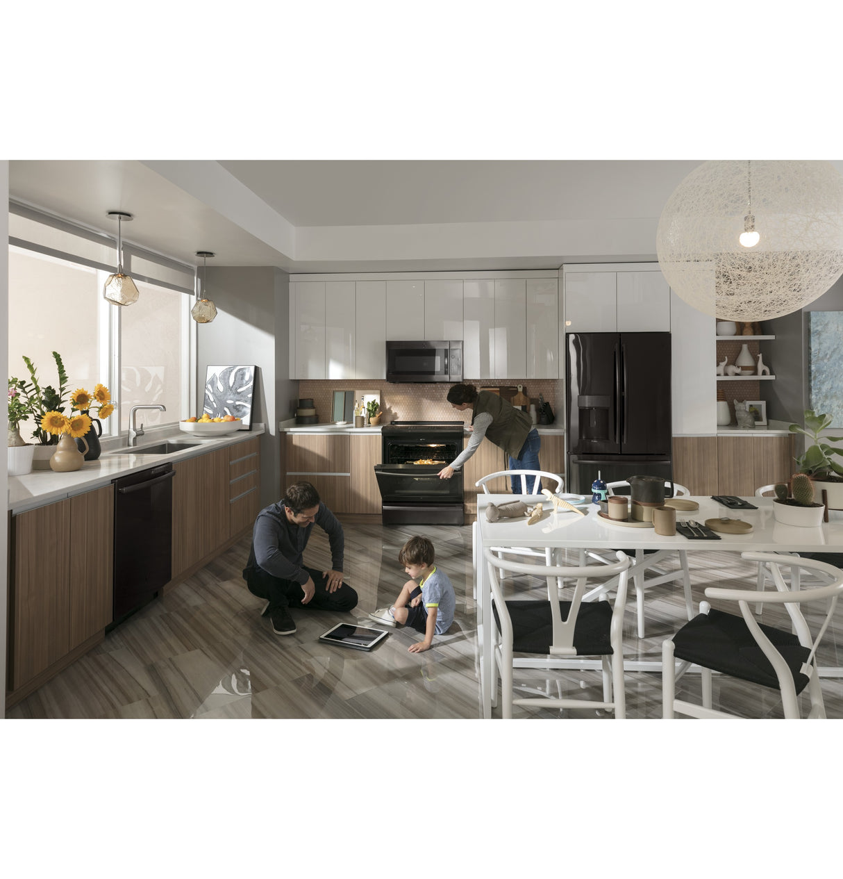 GE Profile(TM) Series ENERGY STAR(R) 27.7 Cu. Ft. French-Door Refrigerator with Hands-Free AutoFill - (PFE28KBLTS)