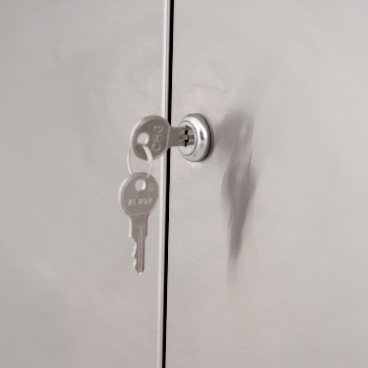 Summerset Builder 30-Inch 2-Burner Natural Gas Grill On Pedestal - SBG30-NG