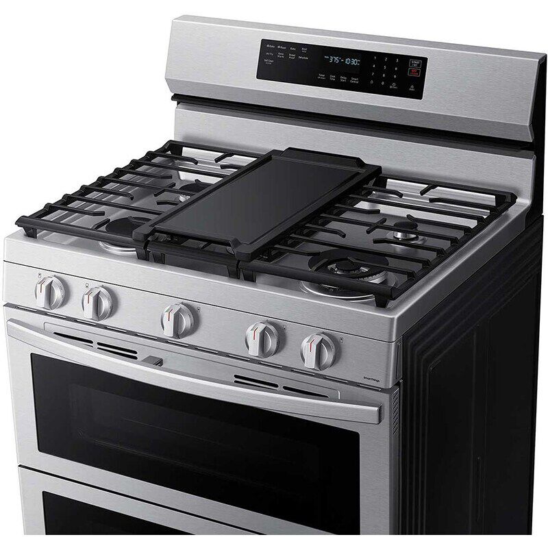 Samsung 30 in. 6 cu. ft. Smart Air Fry True European Convection Double Oven Gas Range with 5 Sealed Burners & Griddle - Stainless Steel