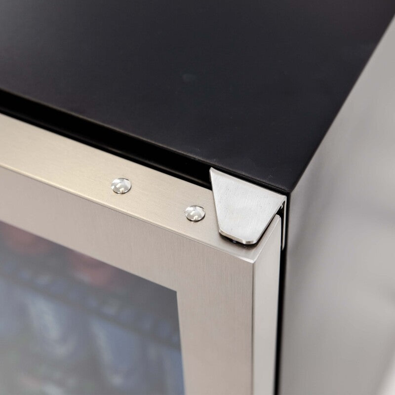 126 Can Beverage Center - (BCF54S3S) - AVANTI