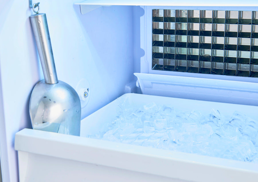 18" Wide Clear Icemaker (Panel Not Included) - (BIM182IFLHD)