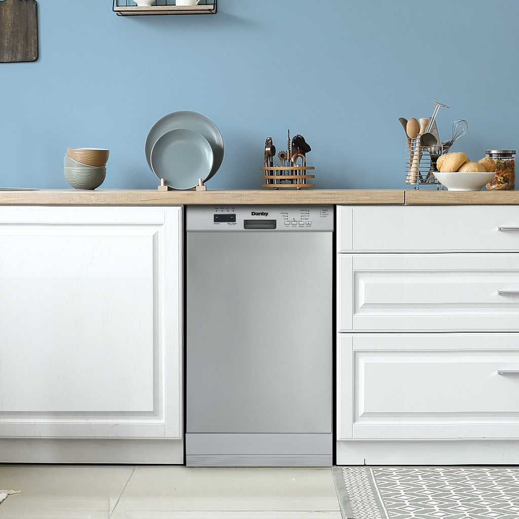 Danby 18" Wide Built-in Dishwasher in Stainless Steel - (DDW18D1ESS) - DANBY
