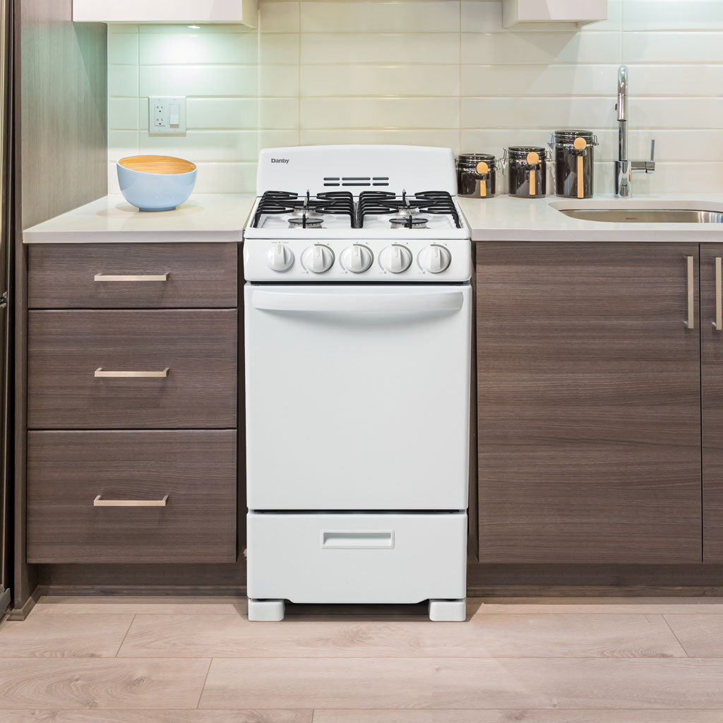 Danby 20" Wide Electric Range in White - (DER202W) - DANBY