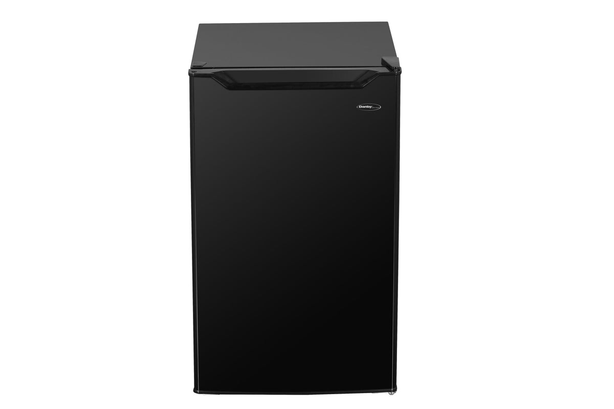 Danby DAR032B2BM compact fridge in black, in setting