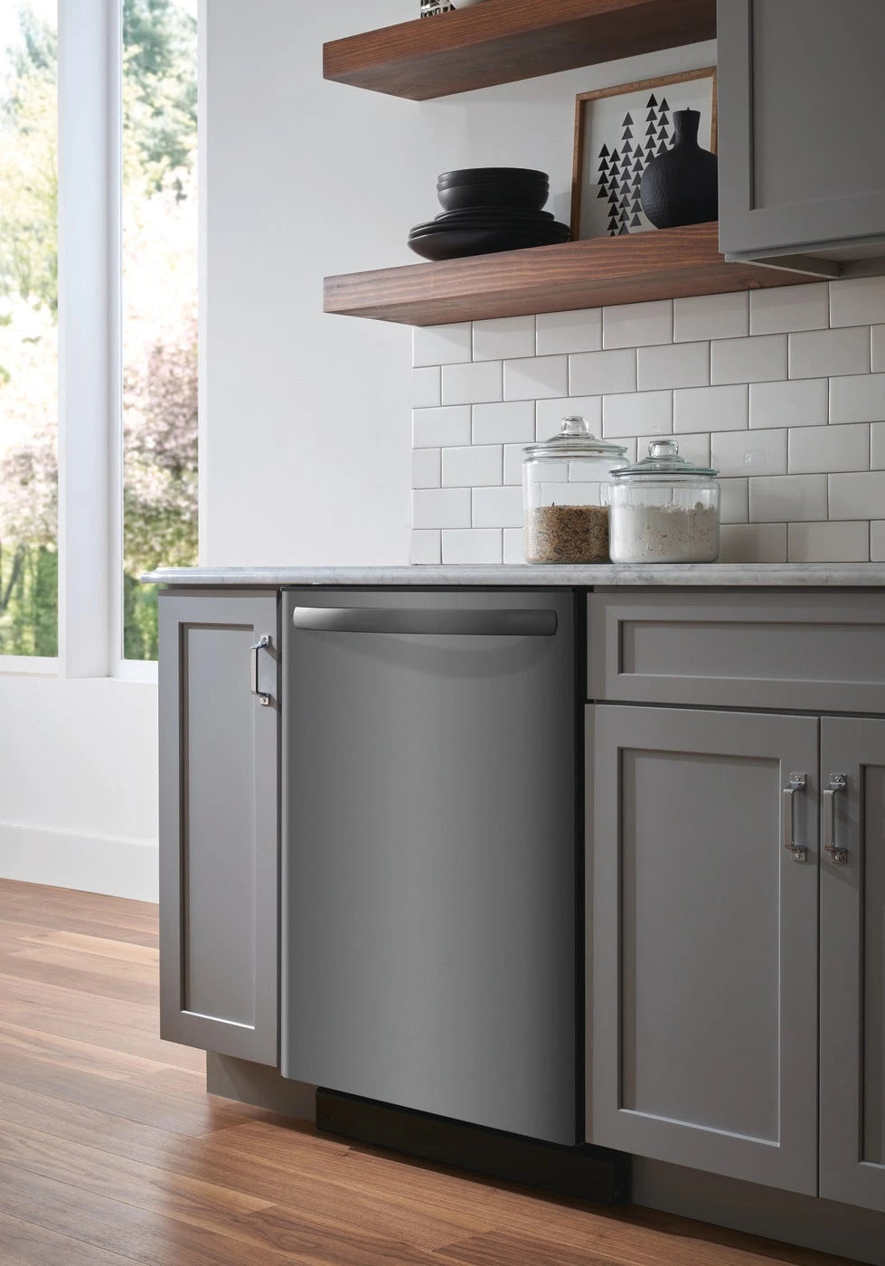 Frigidaire 24" Built-In Dishwasher - (FFID2426TD) - FRIGIDAIRE