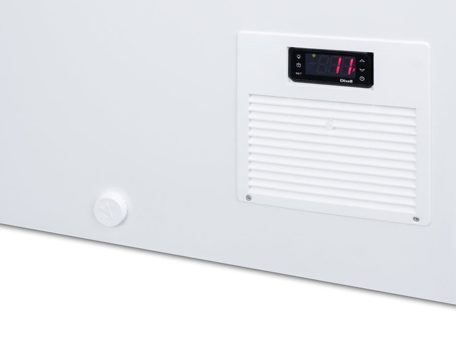 6 Cu.Ft. Chest Freezer - (FOCUS73)