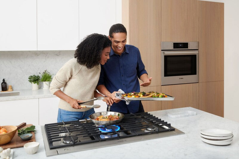 Benchmark™ Single Wall Oven 30'' - (HBLP454UC) -