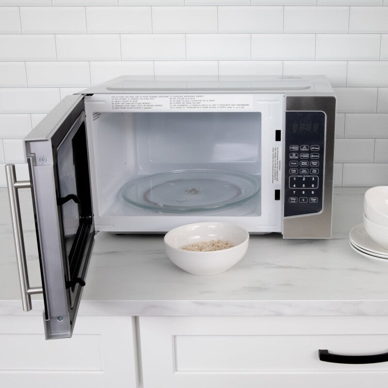 Avanti 1.1 cu. ft. Microwave Oven - (MT116V4M) - AVANTI