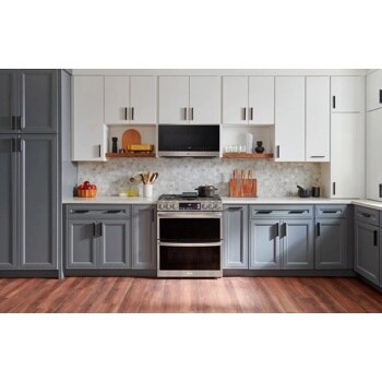 LG MVEL2034X microwave kitchen lifestyle image