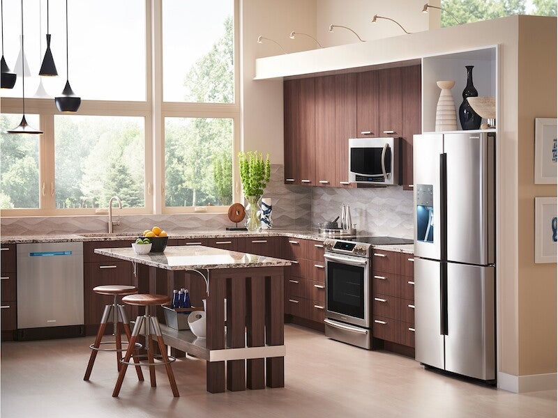 5.8 cu ft. Smart Slide-in Induction Range with Virtual Flame™ - (NE58K9560WSAA)