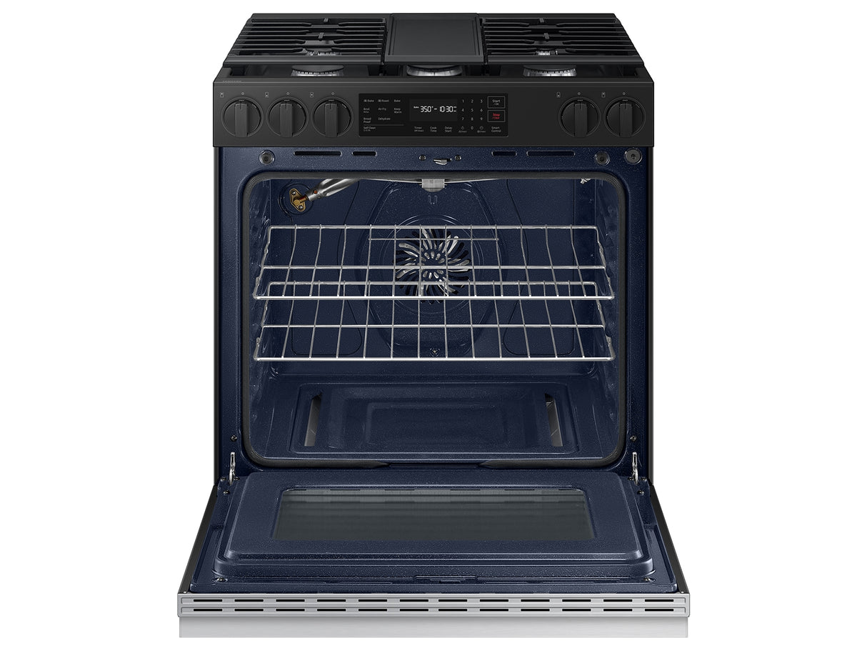 Bespoke 6.0 cu. ft. Smart Slide-In Gas Range with Air Fry & Precision Knobs in Stainless Steel - (NSG6DG8300SRAA)
