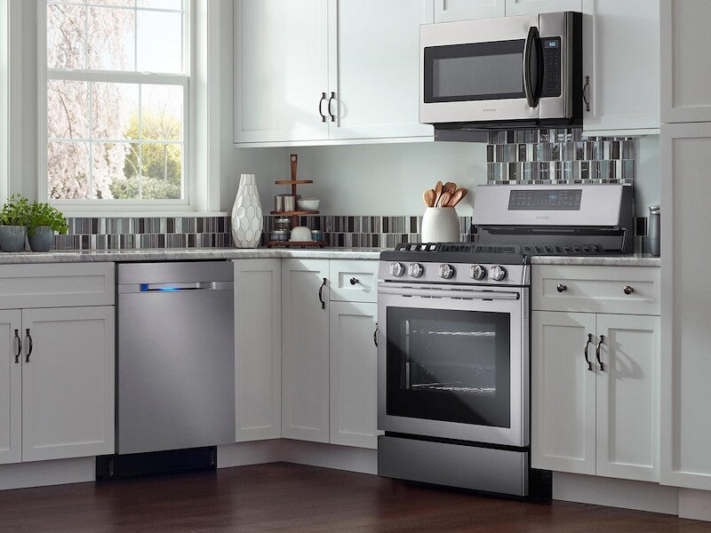 5.8 cu. ft. Freestanding Gas Range with Convection - (NX58J5600SGAA)