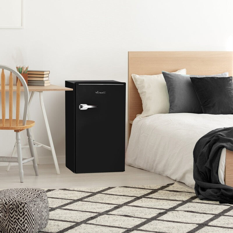 3.1 cu. ft. Retro Compact Refrigerator - (RMRS31X7GIS) - AVANTI
