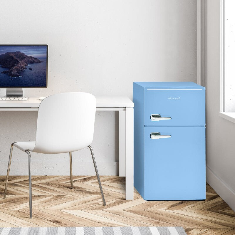 3.0 cu. ft. Retro Compact Refrigerator - (RMRT30X1BIS) - AVANTI