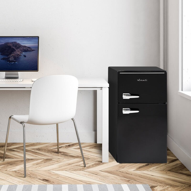 3.0 cu. ft. Retro Compact Refrigerator - (RMRT30X5RIS) - AVANTI
