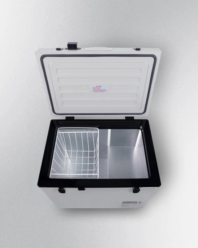 Portable Refrigerator/freezer With Lock - (SPRF86M2)