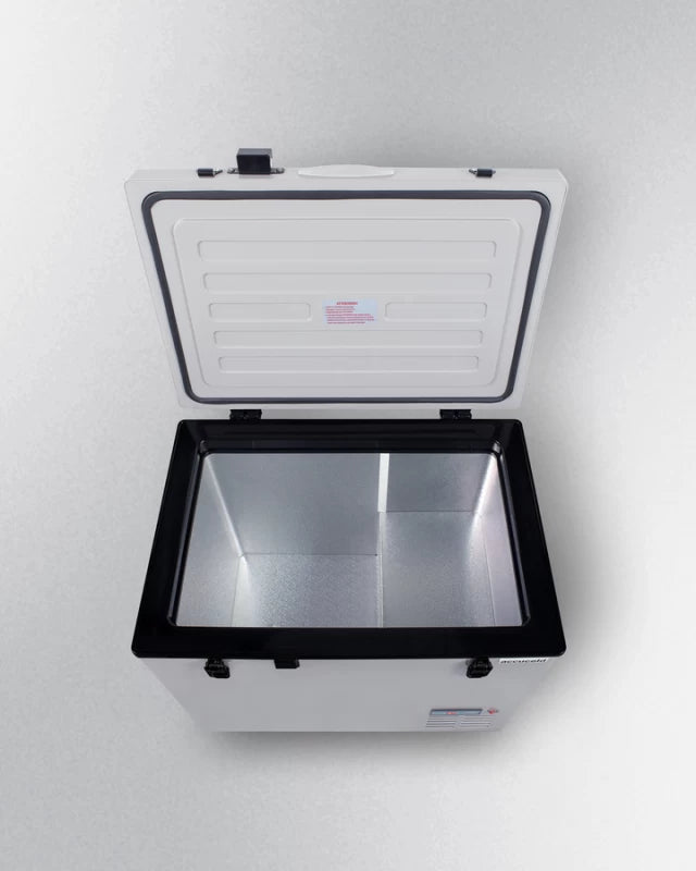 Portable Refrigerator/freezer With Lock - (SPRF86M2)