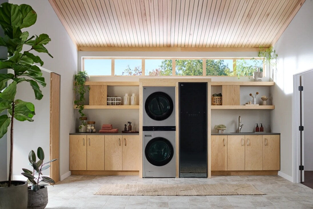 LG STUDIO S5MSB Styler steam closet lifestyle view