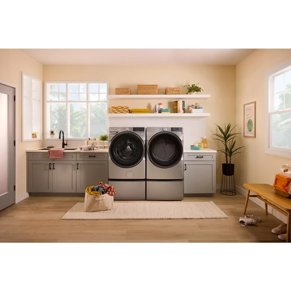 4.5 cu. ft. Smart Front Load ENERGY STAR® Washer with FreshFlow™ Vent System - (WFW5720RR)