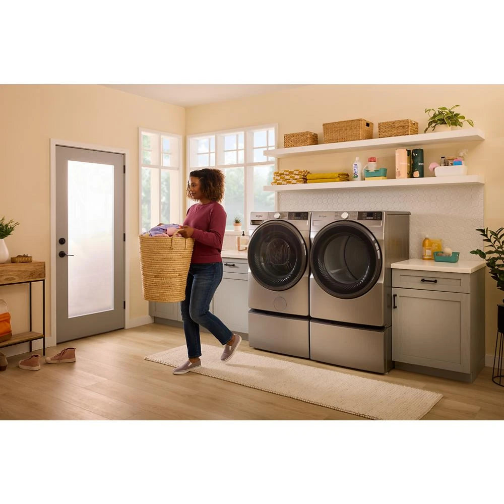 4.5 cu. ft. Smart Front Load ENERGY STAR® Washer with FreshFlow™ Vent System - (WFW5720RR)