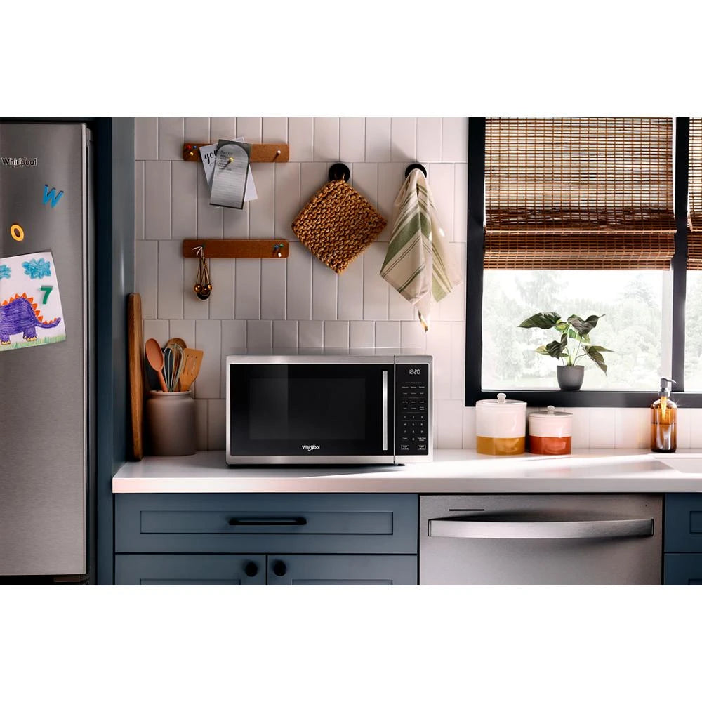1.0 cu. ft. All-In-One Multifunctional Countertop Microwave With Air Fry - 900 watt - (WMCS5522RS)