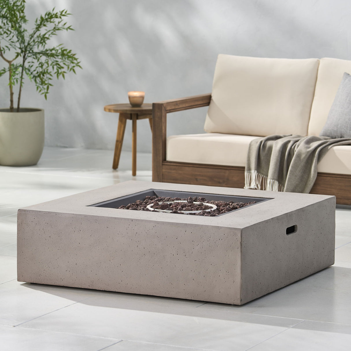 Modern 50,000 Btu Square Fire Table With Propane Tank