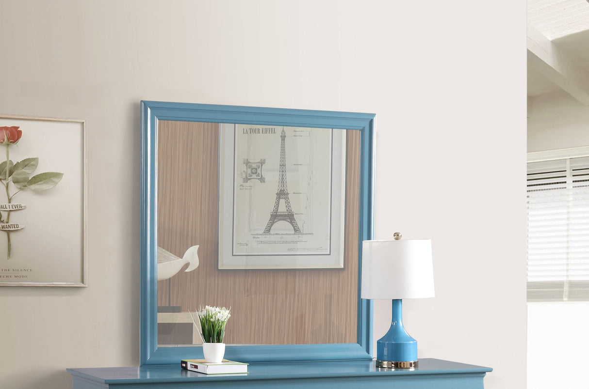 Traditional Wall Mirror For Any Space