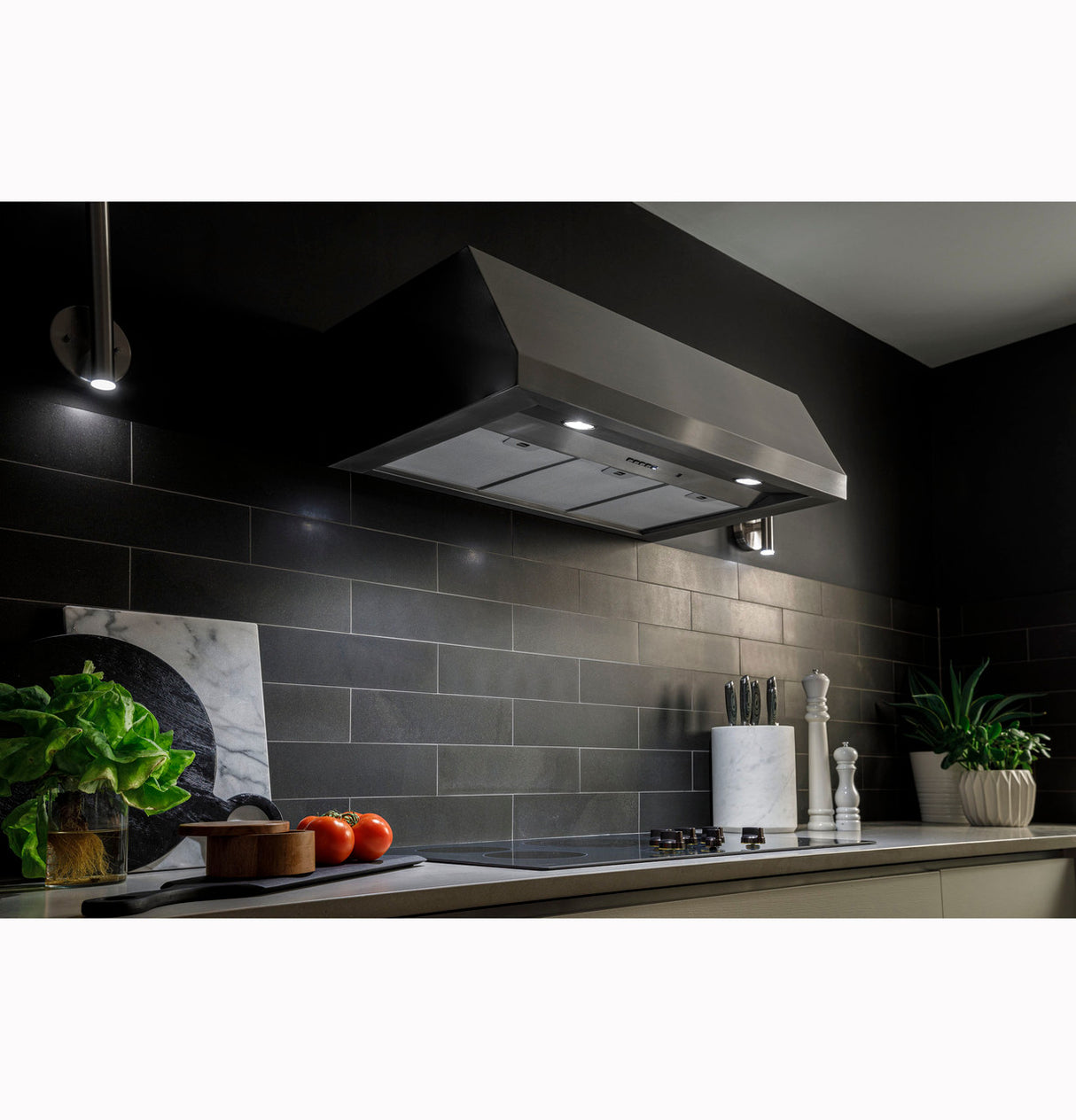 GE Profile UBW36YIEWSS range hood - QuietBoost technology