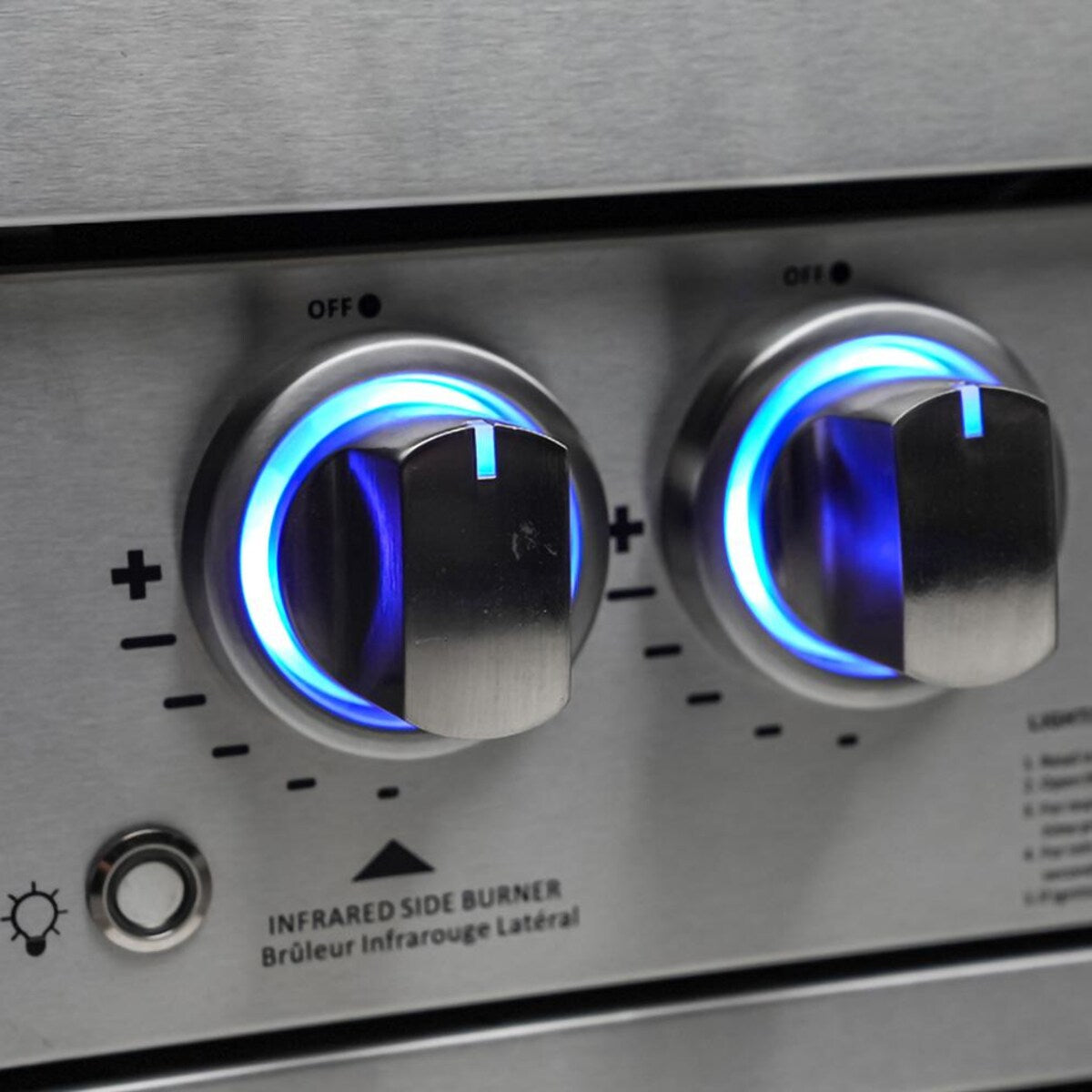 Mont Alpi Deluxe Series 8.5 Ft U-Shaped Propane Outdoor Kitchen Island w/ Side Burner & Fridge - MAi400-D45FC