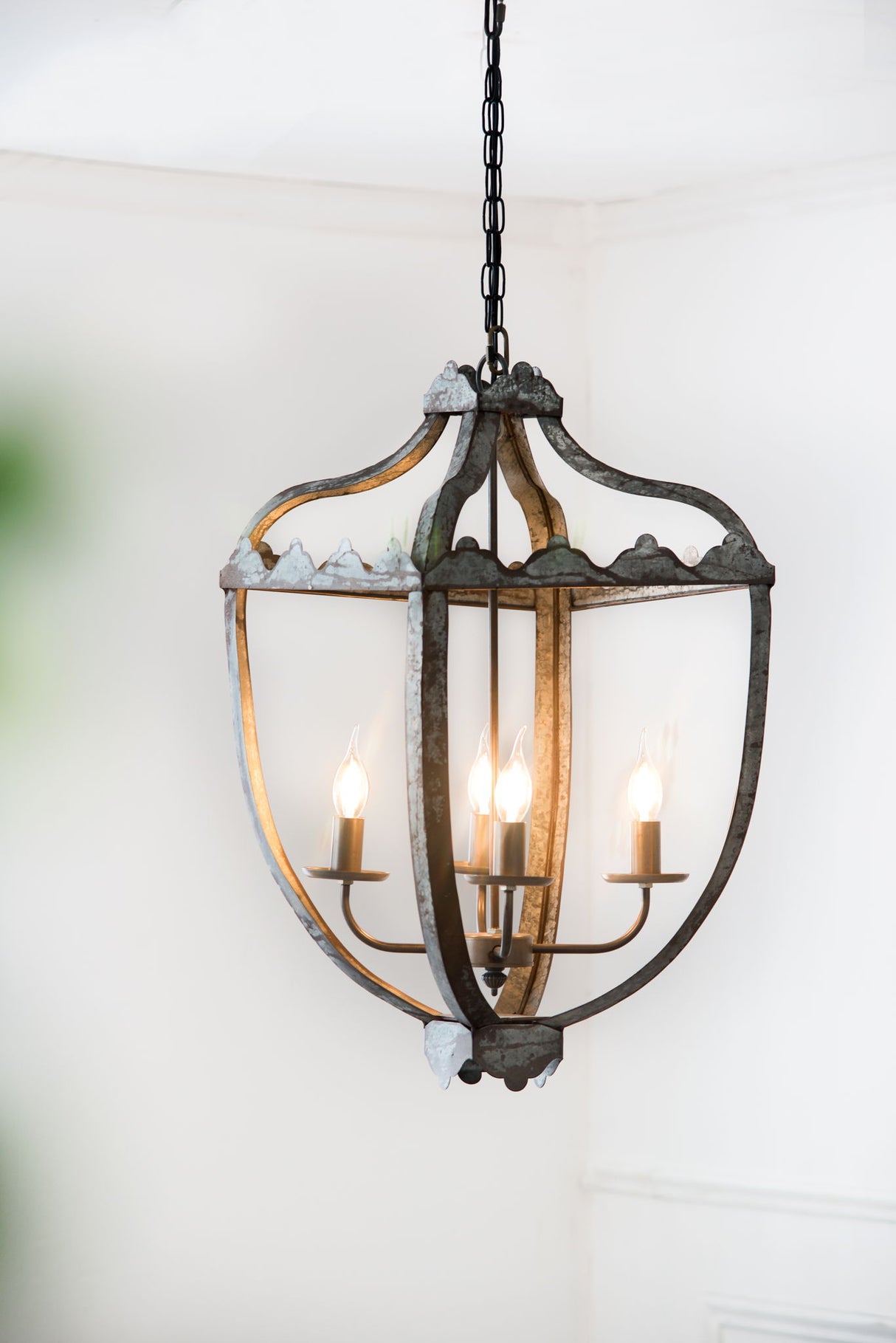 4 Light Metal Chandelier, Hanging Light Fixture With Adjustable Chain For Kitchen, Bulb Not Included - Gray