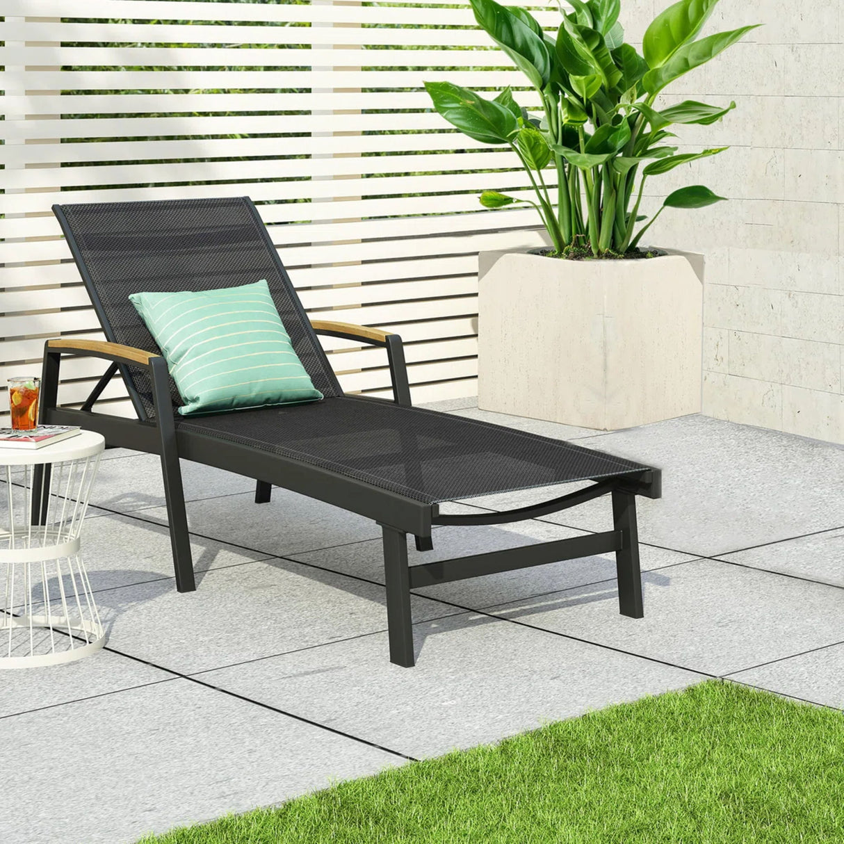 Oxton - Chaise Lounge