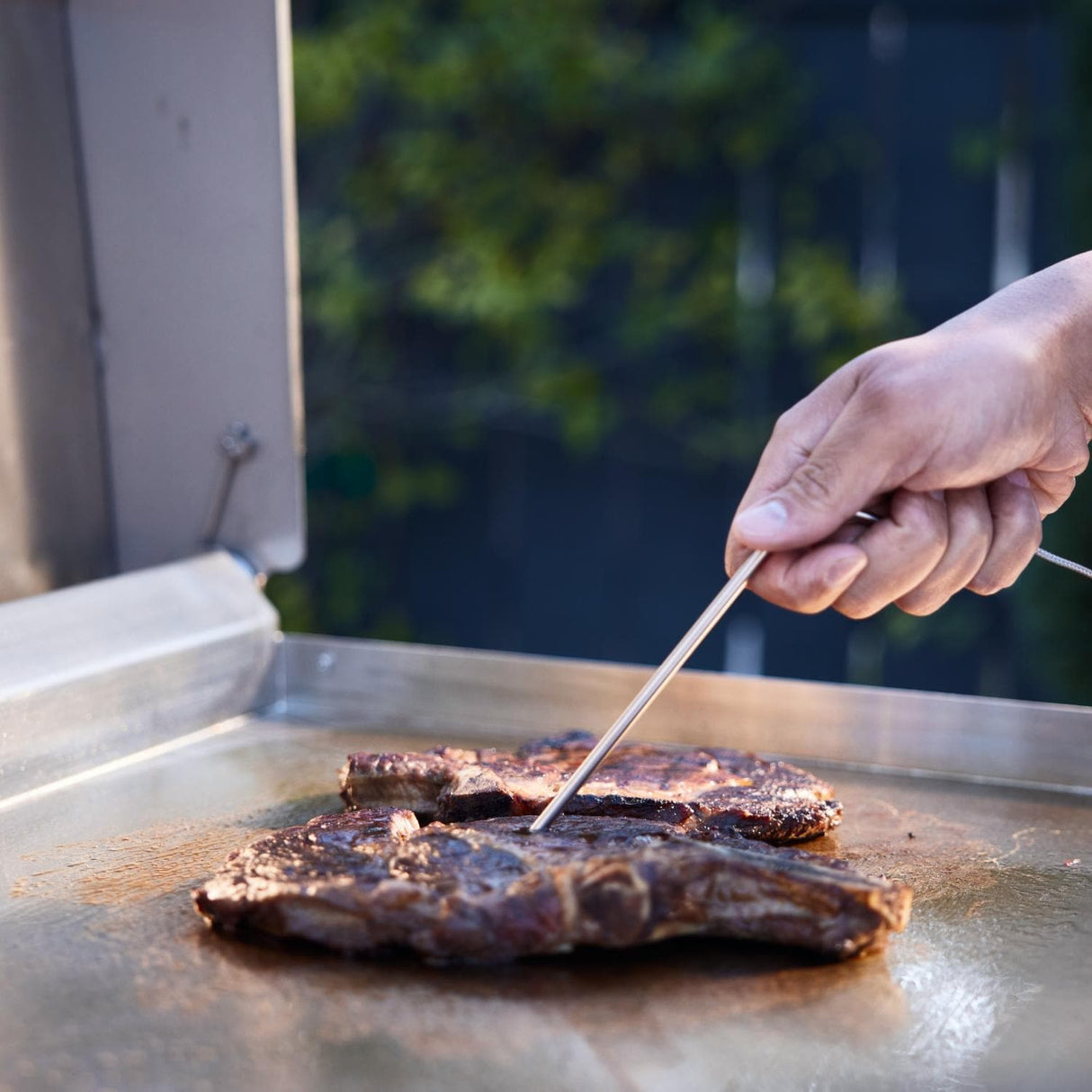 Blaze LTE+ 30-Inch Propane Gas Griddle w/ Lift-Assist Hood