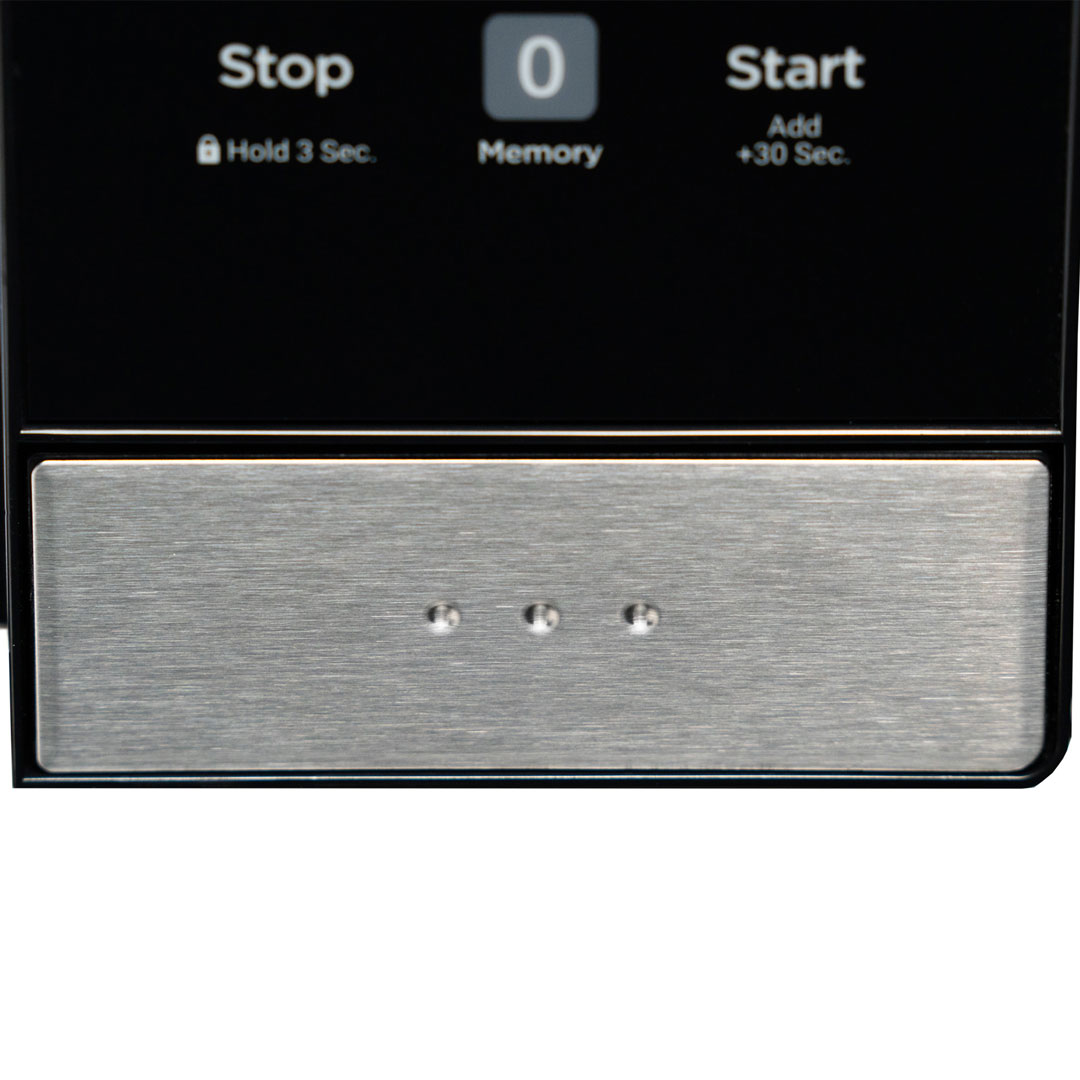Danby DBMW0925BBS microwave door release button detail